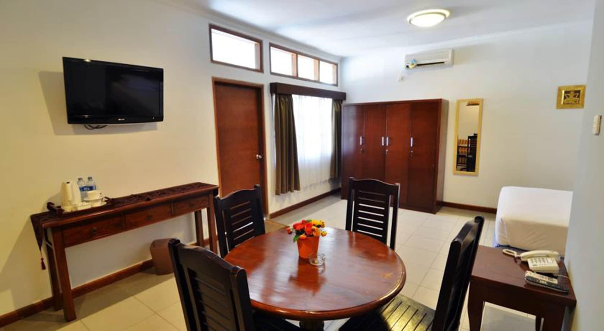 Rosani Hotel Kuta  Ngoại thất bức ảnh