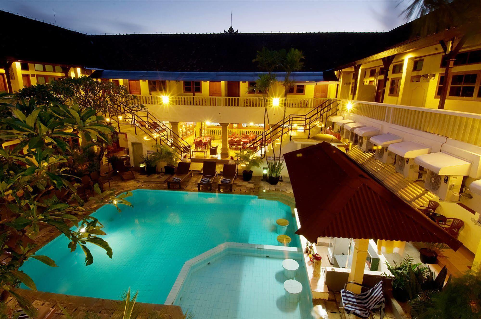 Rosani Hotel Kuta  Ngoại thất bức ảnh