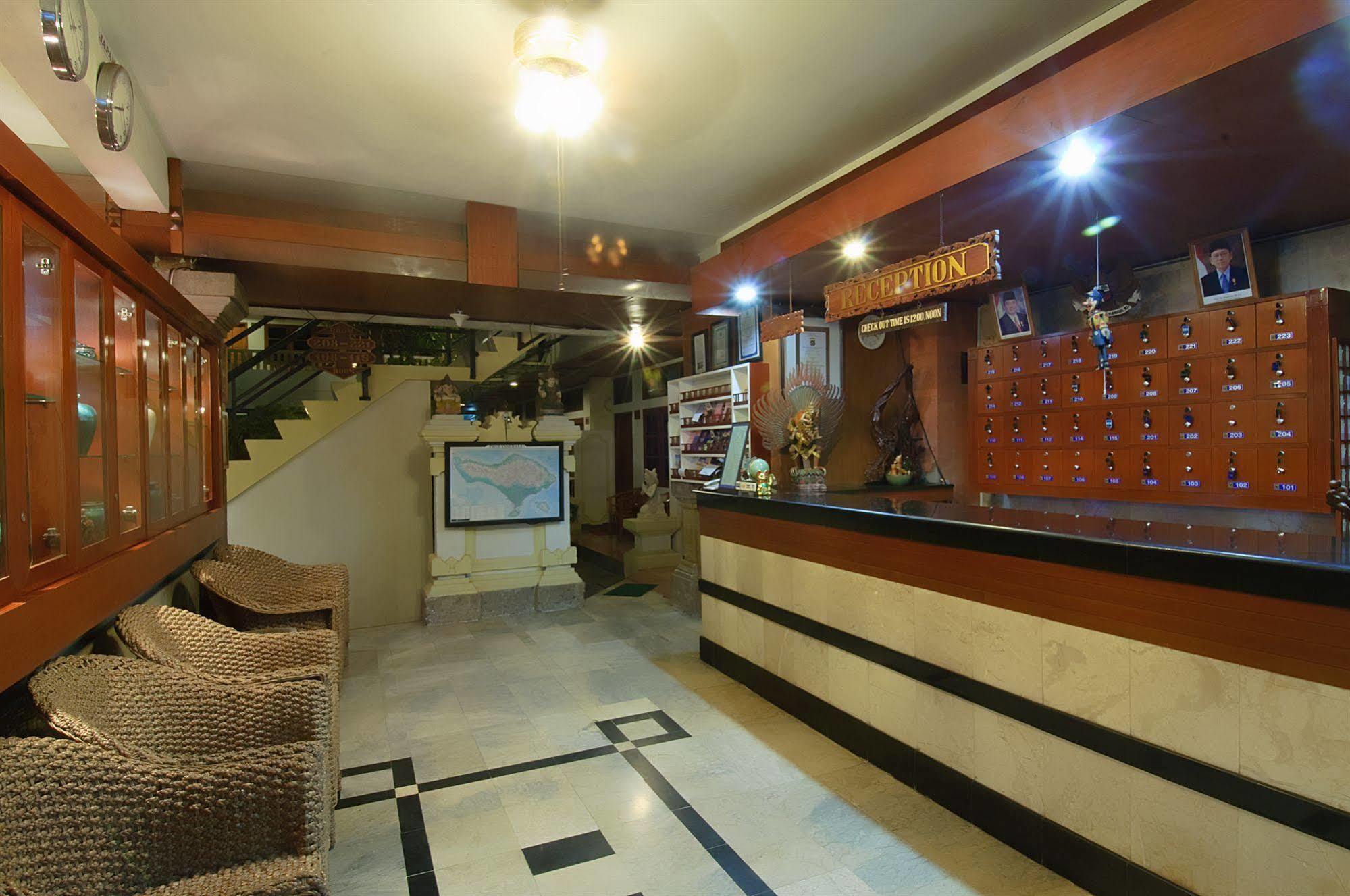 Rosani Hotel Kuta  Ngoại thất bức ảnh
