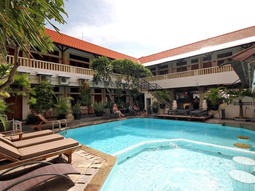 Rosani Hotel Kuta  Ngoại thất bức ảnh