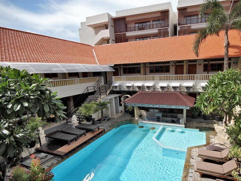 Rosani Hotel Kuta  Ngoại thất bức ảnh